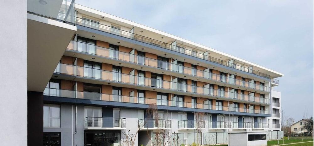 Residhome Carrieres La Defense Exteriör bild