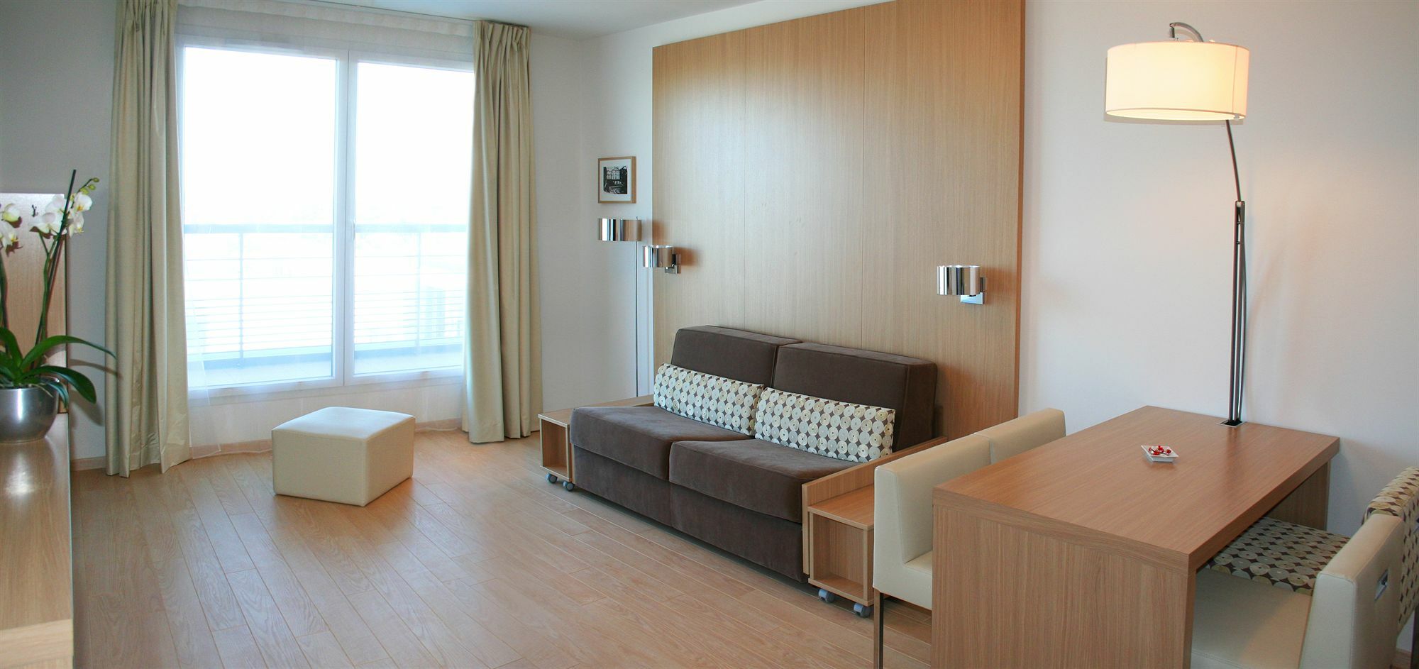 Residhome Carrieres La Defense Exteriör bild